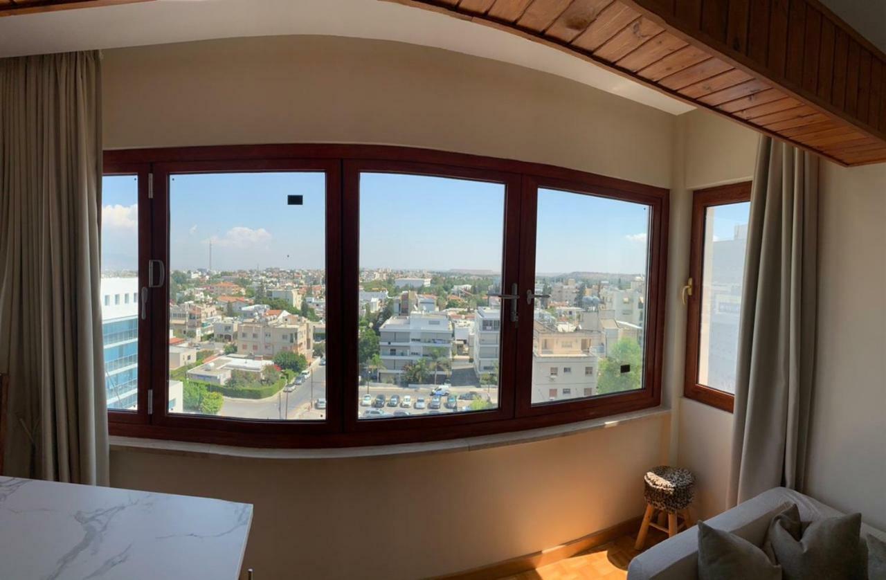 Modern 2 Bed Room Large Apartment Nicosia Exterior photo