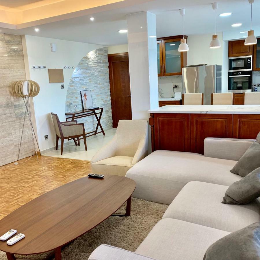 Modern 2 Bed Room Large Apartment Nicosia Exterior photo